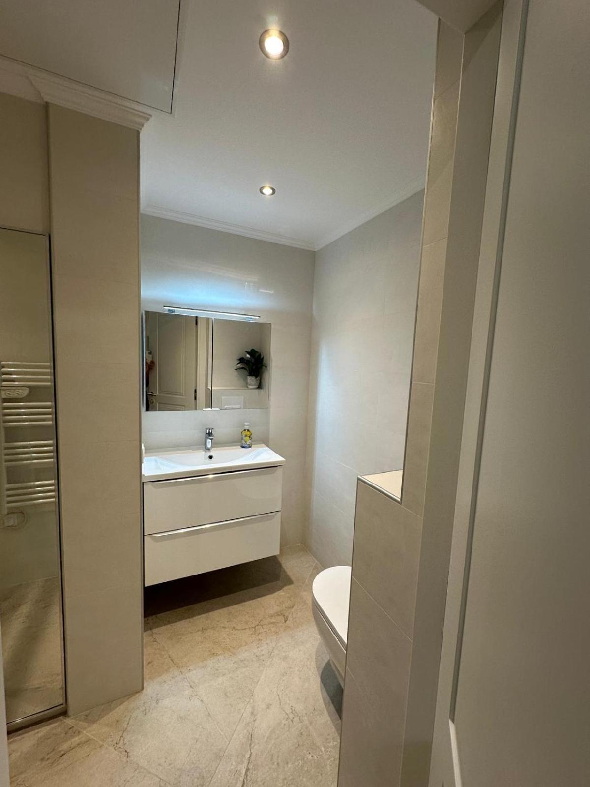Extraordinaire Grand Studio Au Centre 6 Minutes A Pied De La Plage Et L'Hotel Negresco Nice Buitenkant foto