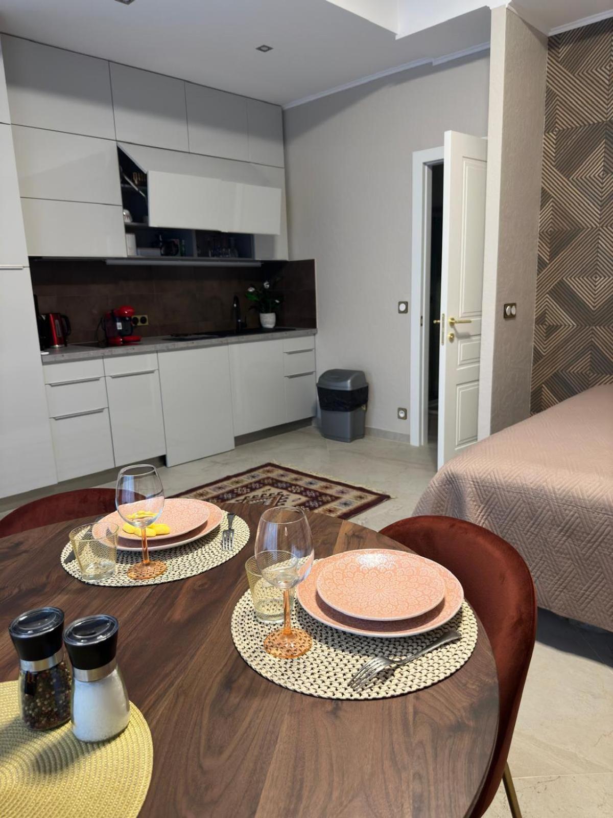 Extraordinaire Grand Studio Au Centre 6 Minutes A Pied De La Plage Et L'Hotel Negresco Nice Buitenkant foto